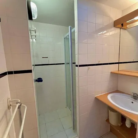 Agreable Maisonnette Piscine Collective 4idp3031 Le Barcares
